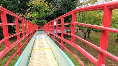 "絹の台桜公園"無料で遊べるローラーすべり台が魅力的！(つくばみらい)