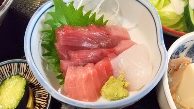 【大衆割烹 日本】刺身の美味しい日替わり魚定食
