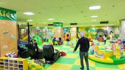 "The Kids(ダイエー松戸西口店)"は楽しい遊具が沢山の室内遊園地